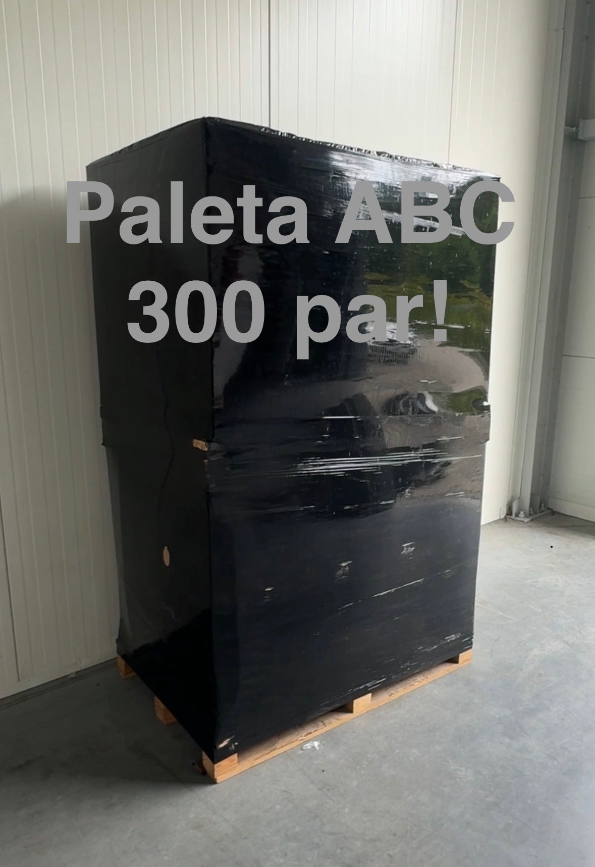 Paleta obuwia kategorii A/B/C zawierająca 300 par butów